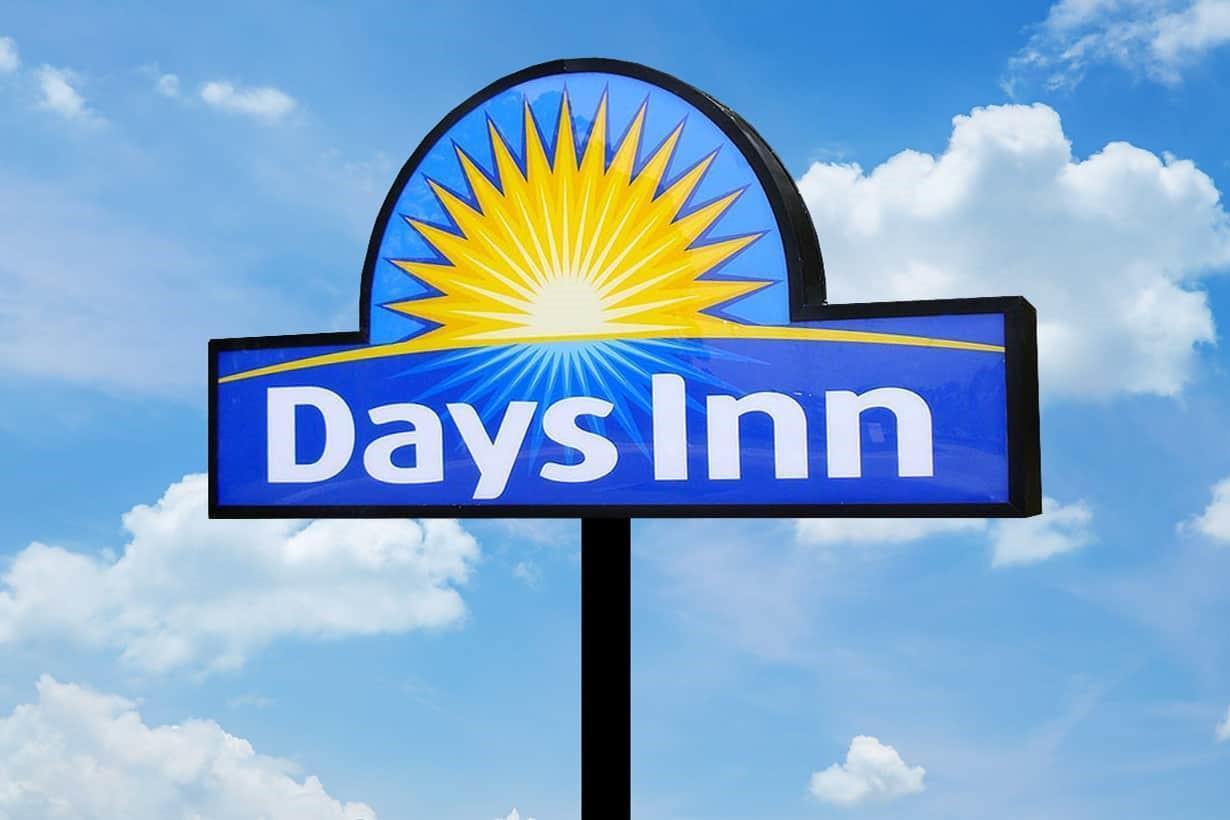 Days Inn By Wyndham Perrysburg Toledo Eksteriør billede