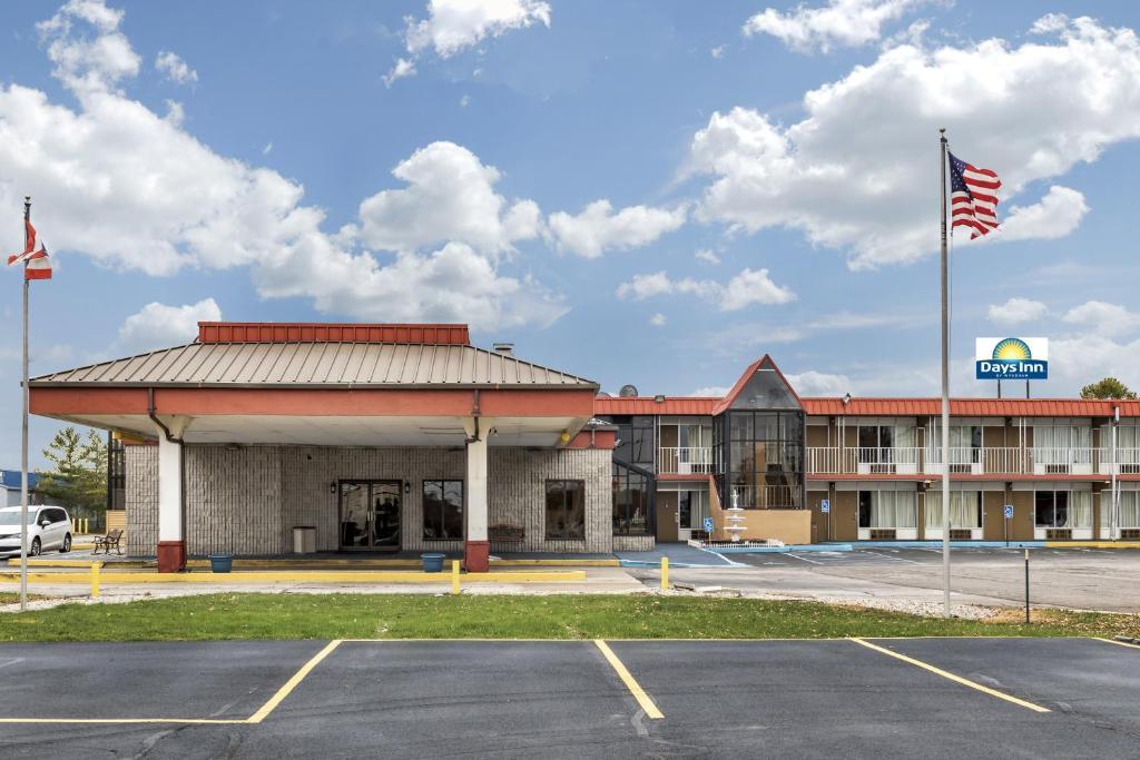 Days Inn By Wyndham Perrysburg Toledo Eksteriør billede