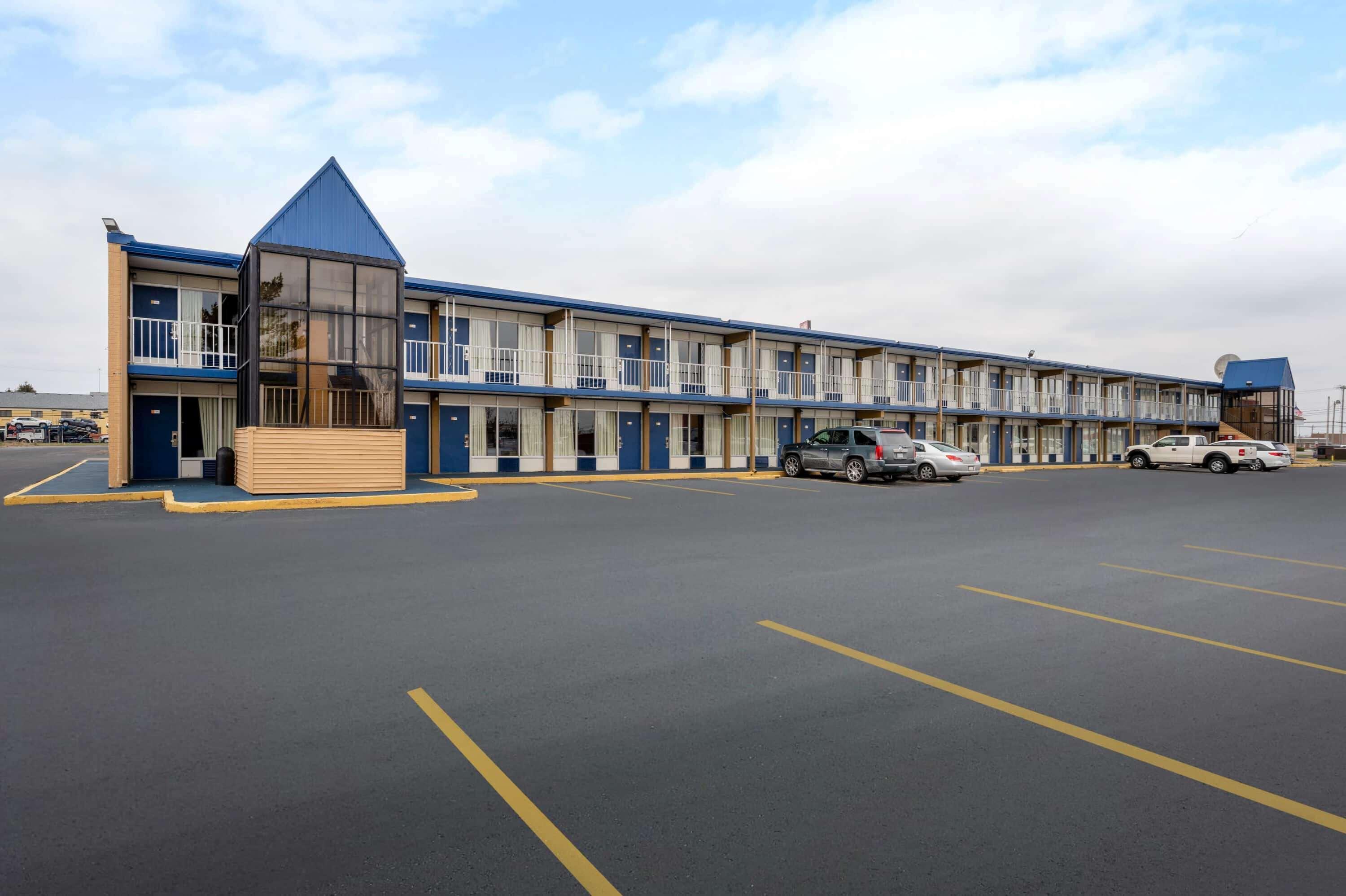 Days Inn By Wyndham Perrysburg Toledo Eksteriør billede