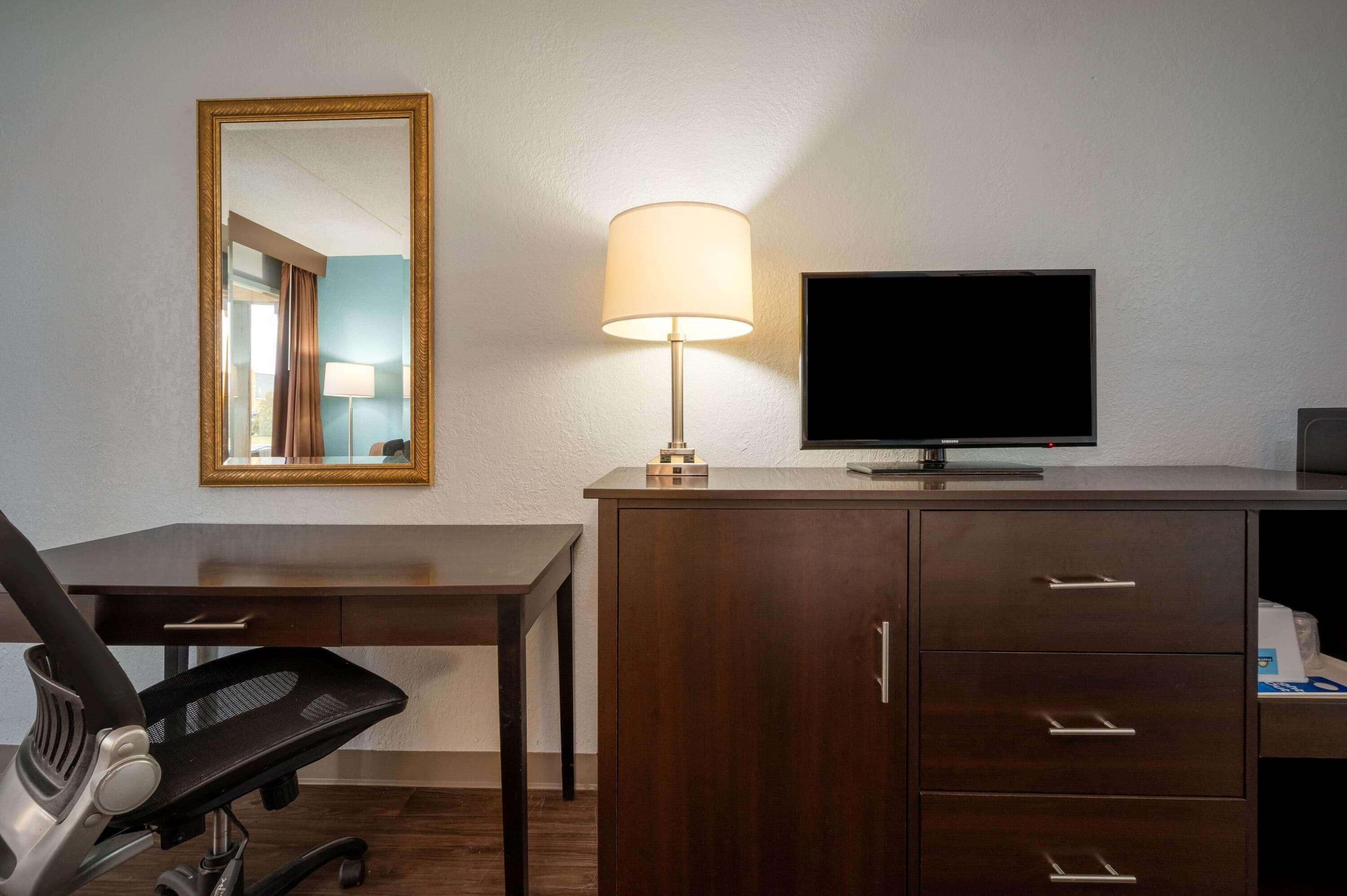 Days Inn By Wyndham Perrysburg Toledo Eksteriør billede
