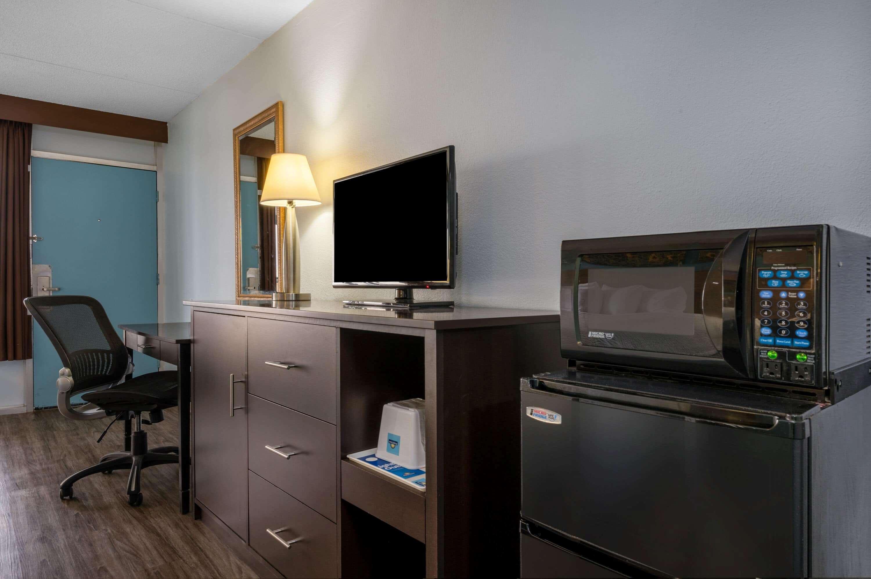 Days Inn By Wyndham Perrysburg Toledo Eksteriør billede